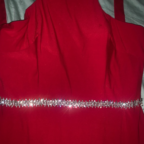 My prom dress from the previous year - Picture 2 of 6